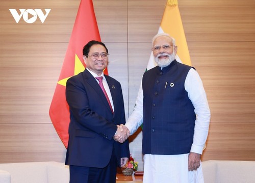 Premierminister Pham Minh Chinh empfängt seine Amtskollegen aus Indien und Kanada - ảnh 1