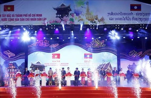 Eröffnung der Kultur- und Tourismus-Woche von Nordwesten und Ho Chi Minh Stadt in Laos - ảnh 1