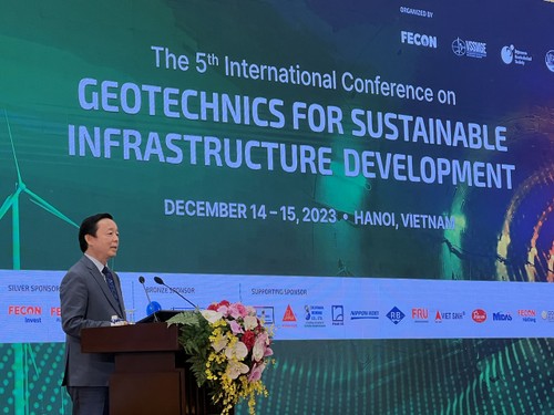 Vizepremierminister Tran Hong Ha nimmt an Konferenz „Geotechnik für nachhaltige Infrastrukturentwicklung in Vietnam“ - ảnh 1