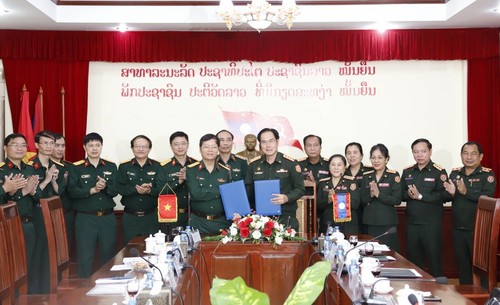 Stärkung der Zusammenarbeit zwischen Vietnam und Laos in der Militärmedizin - ảnh 1