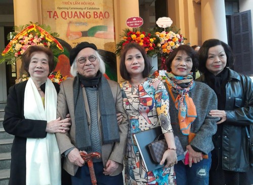Ausstellung des Bildhauers Ta Quang Bao - ảnh 1