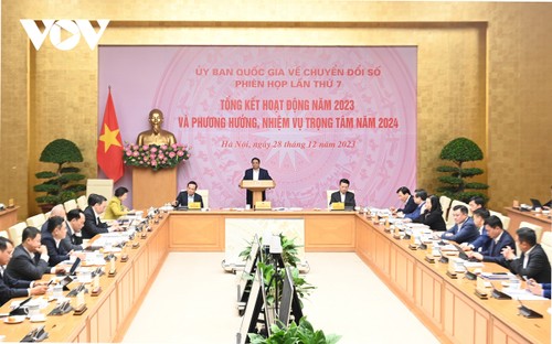 Premierminister Pham Minh Chinh fordert höhere Entschlossenheit bei digitaler Transformation auf - ảnh 1