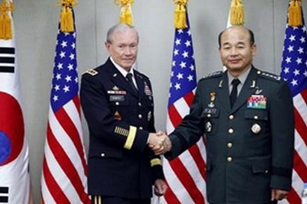 US, ROK military chiefs reaffirm alliance  - ảnh 1