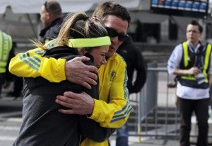Boston Marathon bombing kills 3, injures 140  - ảnh 1