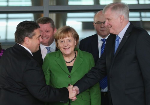 German Chancellor Merkel agrees to establish coalition government with SPD  - ảnh 1