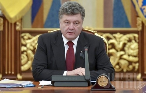 Ukraine president signs amendments to bill on Donbass special status  - ảnh 1