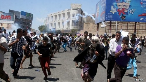 Houthi rebels seize key parts of Yemen’s third-largest city - ảnh 1