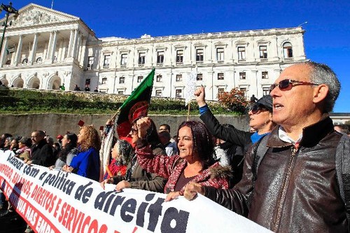 Manifestación en Portugal contra políticas de austeridad - ảnh 1