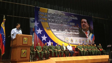Ejército de Venezuela ratifica “lealtad incondicional” a presidente Chávez - ảnh 1