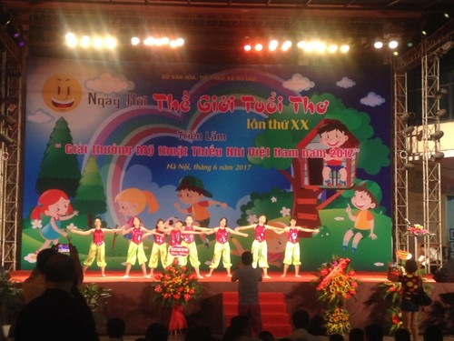 Inauguran el Festival “Mundo Infantil” en ocasión del Día Internacional de la Infancia en Vietnam - ảnh 1