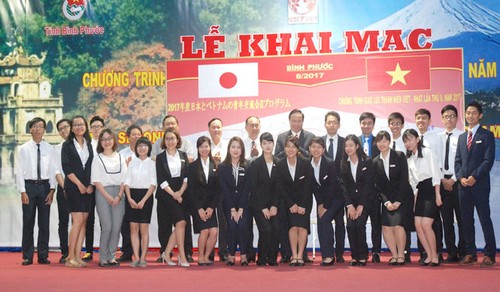 Celebran el segundo intercambio juvenil Vietnam-Japón en Binh Phuoc - ảnh 1