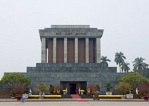Homenaje al presidente Ho Chi Minh en el Día de la Independencia Nacional - ảnh 1