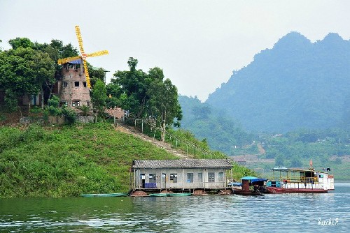 Thung Nai, la Bahía de Ha Long del noroeste de Vietnam - ảnh 2