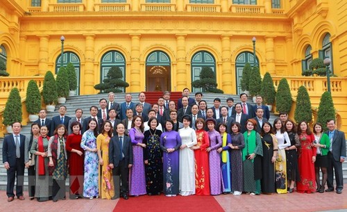 Vicepresidenta vietnamita dirige perfeccionamiento de políticas sociales - ảnh 1