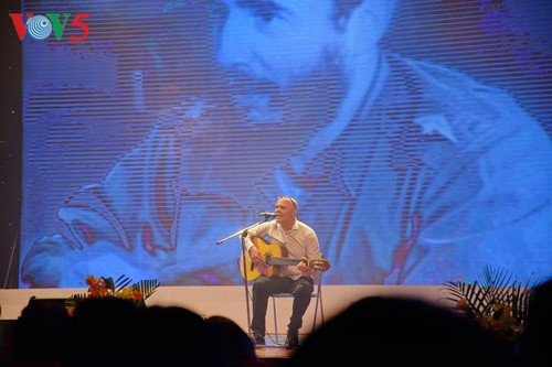 Canciones cargadas de amor hacia Fidel, un amigo entrañable de Vietnam - ảnh 3