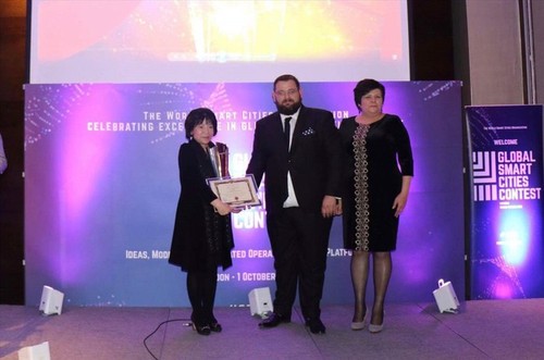 Grupo empresarial vietnamita recibe premio del Concurso Global de Ciudades Inteligentes - ảnh 1