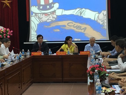 No hay justificación para bloqueo estadounidense contra Cuba, dice embajadora en Vietnam - ảnh 1
