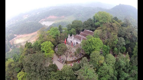 Zona de Reliquias de los reyes Hung, donde los vietnamitas regresan a su origen - ảnh 1