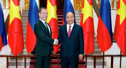 Eruditos rusos valoran altamente visita oficial del premier vietnamita a Rusia - ảnh 1
