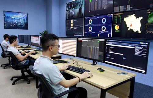 Primer ministro de Vietnam orienta el fortalecimiento de la seguridad cibernética - ảnh 1