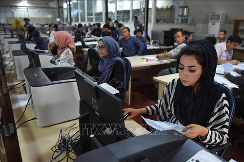 Afganistán pospone resultados preliminares de elecciones presidenciales - ảnh 1