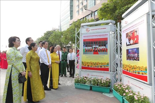 Exhibición fotográfica por 90 aniversario del Partido Comunista de Vietnam - ảnh 1