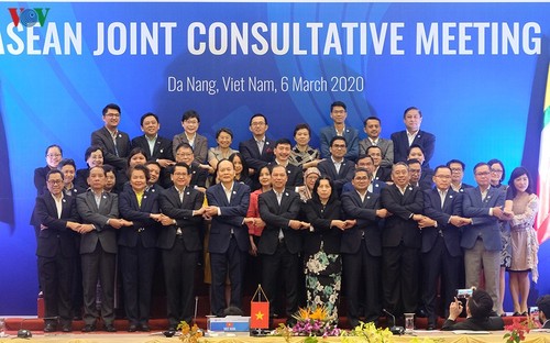 Celebran Reunión Consultiva Conjunta de la Asean - ảnh 1