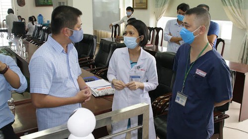 Iniciativas antiepidémicas de universidades vietnamitas reciben fondos de Agencia Universitaria de la Francofonía - ảnh 1