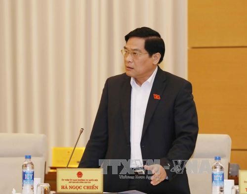 Parlamento vietnamita analiza programa nacional de desarrollo de las minorías y zonas remotas - ảnh 1