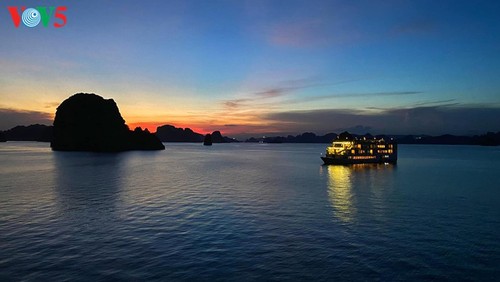 Bahía de Ha Long, entre las 50 maravillas naturales más hermosas del mundo - ảnh 10