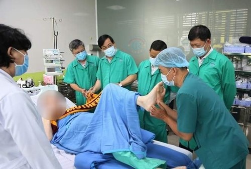 Dan de alta a paciente más grave del covid-19 en Vietnam - ảnh 1