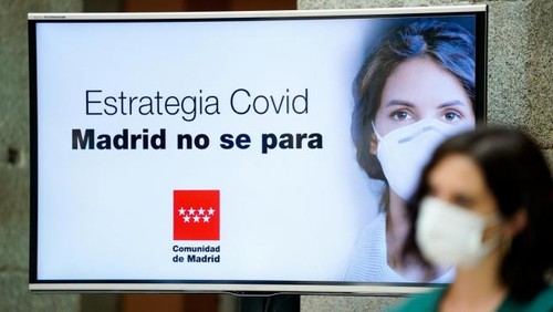 Madrid impone el uso obligatorio de mascarillas - ảnh 1