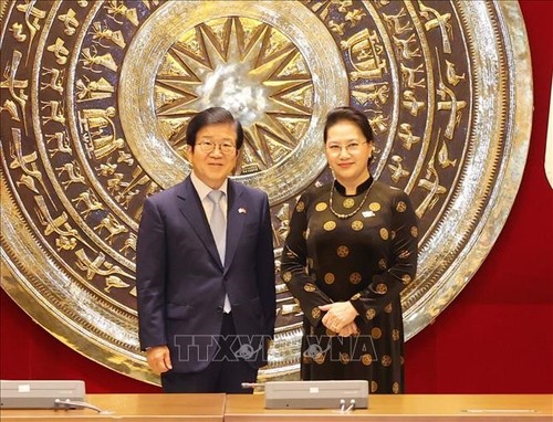 Prensa surcoreana destaca visita del presidente parlamentario Park Byeong-seug a Vietnam - ảnh 1