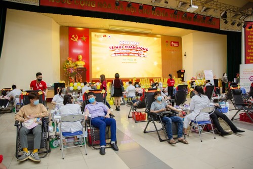 Esperan recibir 40 mil unidades de sangre durante la Fiesta de Primavera Roja 2021 - ảnh 1