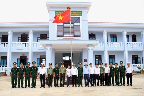 Inspeccionan preparativos para elecciones parlamentarias en distrito insular vietnamita de Truong Sa - ảnh 1