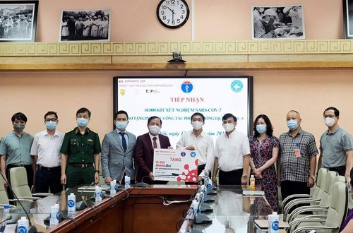 Empresa vietnamita dona 10 mil kits de prueba de covid-19 - ảnh 1
