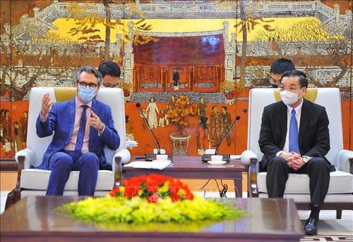 Promueven la colaboración Vietnam-UE en la construcción de una universidad europea en Hanói - ảnh 1