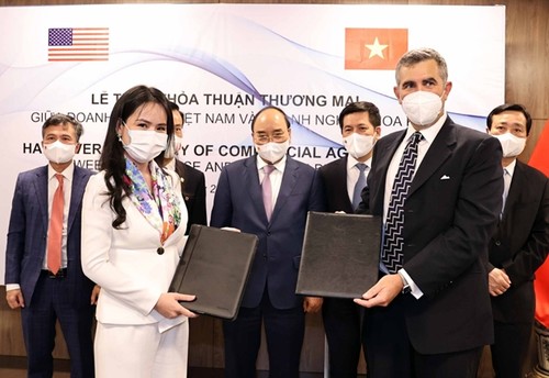 Vietnam y Estados Unidos firman memorando de entendimiento sobre cooperación en energías renovables - ảnh 1