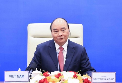 Presidente de Vietnam participa en la XXVIII Cumbre de APEC - ảnh 1