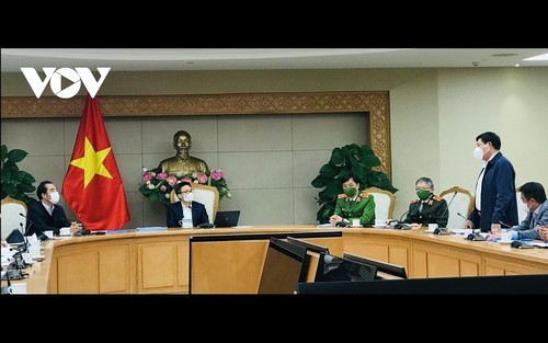 Vicepremier vietnamita pide reanudar pronto las rutas aéreas comerciales internacionales - ảnh 1