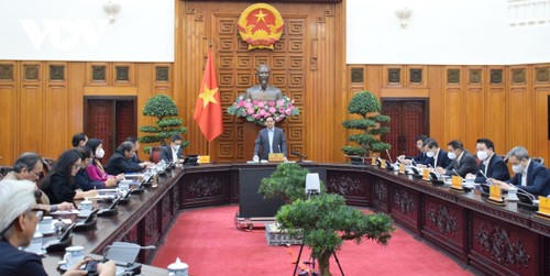 Primer ministro vietnamita se reúne con la Unión de Asociaciones de Literatura y Arte de Vietnam - ảnh 1