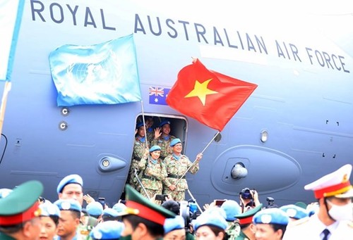 Primer equipo de ingenieros de Vietnam atraviesa 10 mil kilómetros para misión de ONU en Abyei - ảnh 1