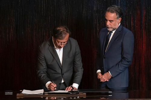 Venezuela y Colombia reanudan oficialmente relaciones diplomáticas - ảnh 1