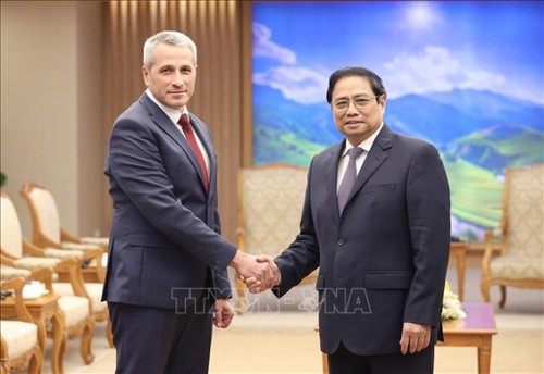 Primer ministro vietnamita recibe al nuevo embajador de Bielorrusia - ảnh 1