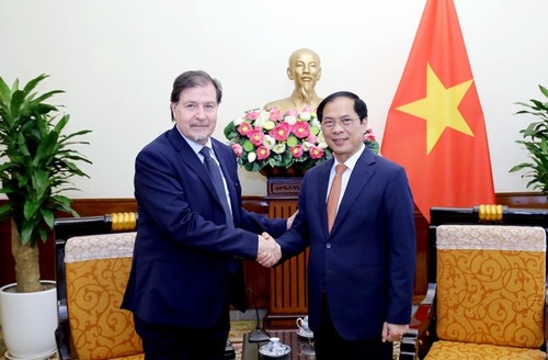 Vietnam y Chile profundizan relaciones amistosas - ảnh 1