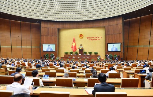 Parlamento de Vietnam analiza cuatro borradores de leyes importantes - ảnh 1