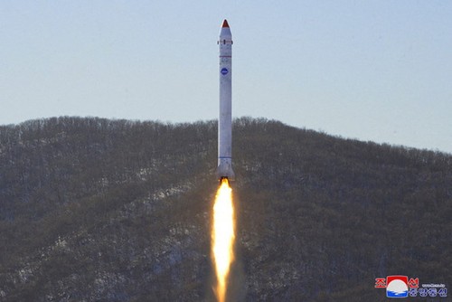Corea del Norte alista lanzamiento de satélite de reconocimiento militar - ảnh 1