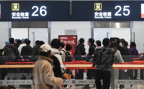 China reanuda los viajes en grupo a 20 países - ảnh 1