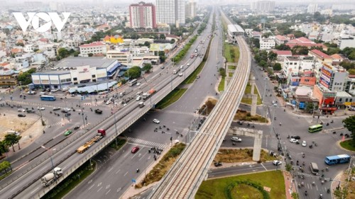 Ciudad Ho Chi Minh cambia estrategia para atraer inversiones extranjeras - ảnh 1