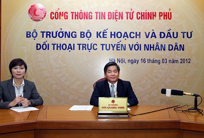 Ministros vietnamitas dialogan directamente con el pueblo - ảnh 2